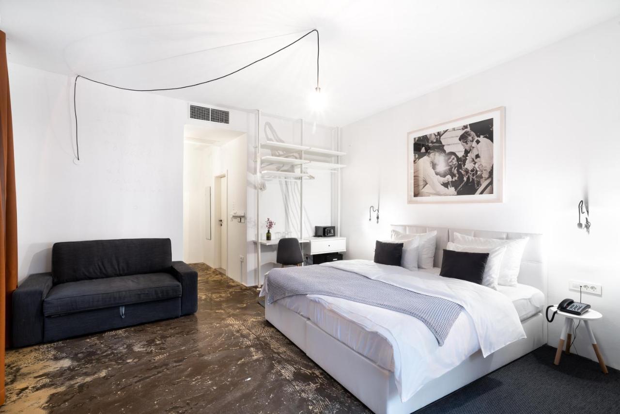 Deluxe Double Room Balcony City View