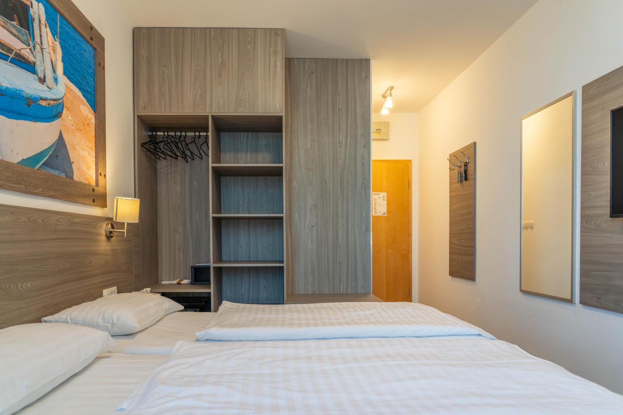 Doppelzimmer mit Seeblick